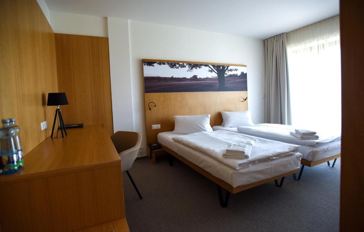 Hotel S-Port Veska Dolany  Екстериор снимка